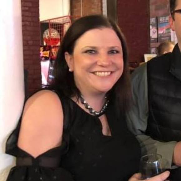 Meet your Posher, Lauren - Picture 1 of 1